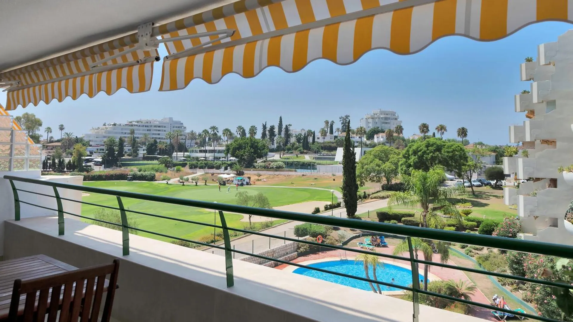 Xallas Golfside Apartment Marbella