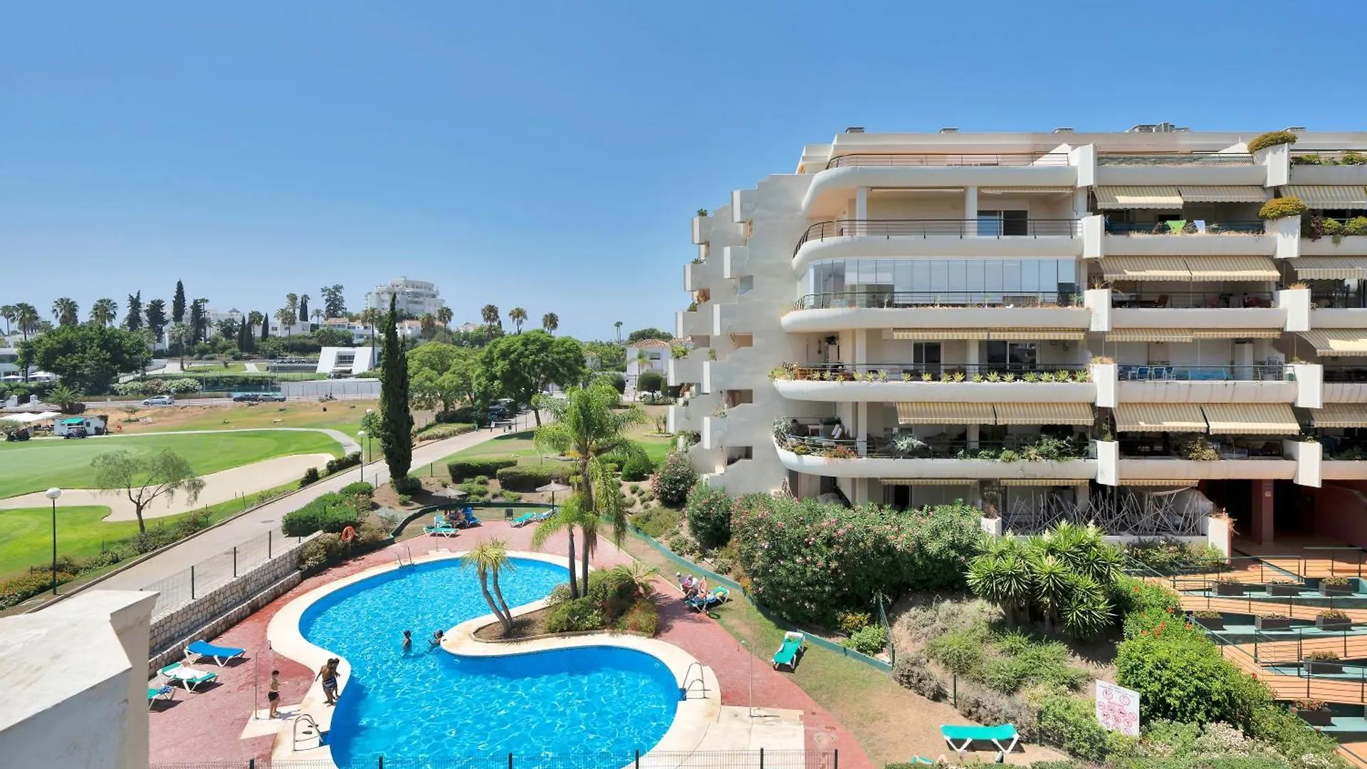 Xallas Golfside Apartment Marbella